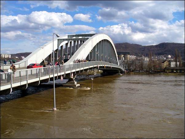 Benev most,Povodn,st nad Labem,Povode Labe